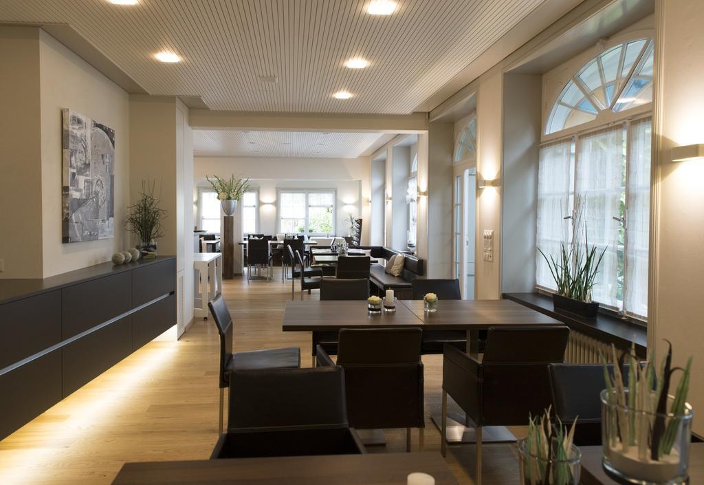 Gasthaus Zum Bahnhof Berg Bagian luar foto
