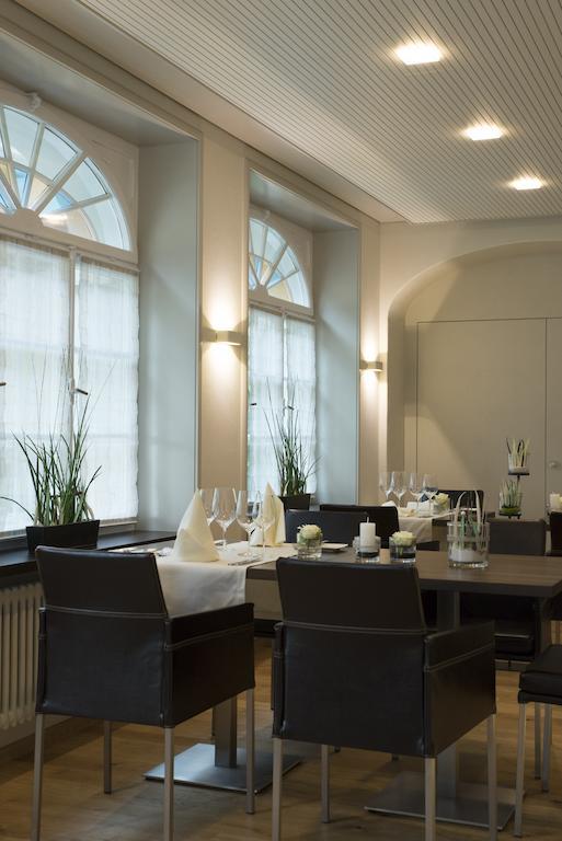 Gasthaus Zum Bahnhof Berg Bagian luar foto